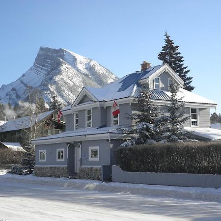 Three Peaks Banff Villa Exterior foto